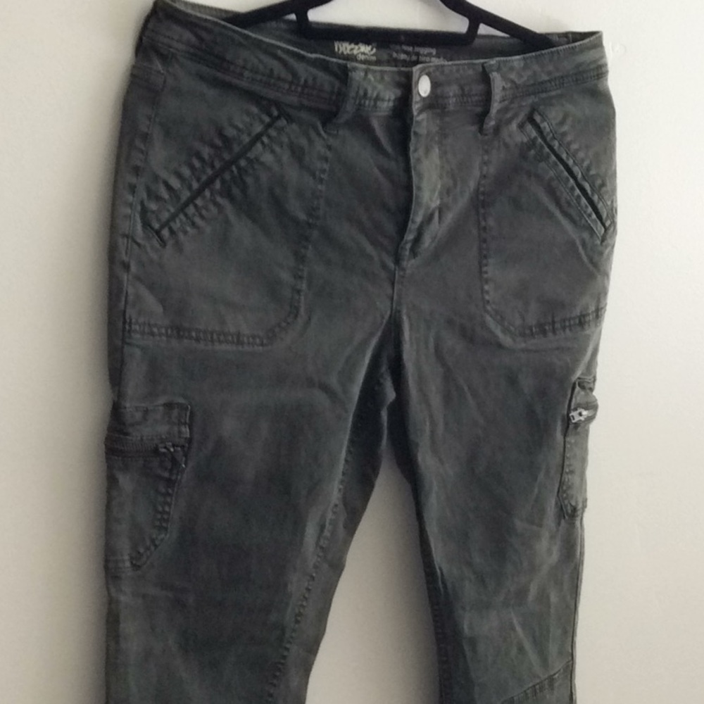 Mid Rise Jegging Green - Picture 3 of 5